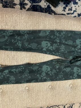 BuffBunny Dark Green Floral Print Leggings